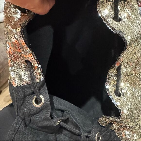 Victoria’s Secret PINK Gold Sequin Drawstring Backpack Large - Picture 4 of 4